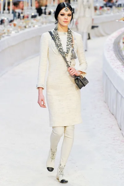 Look 5